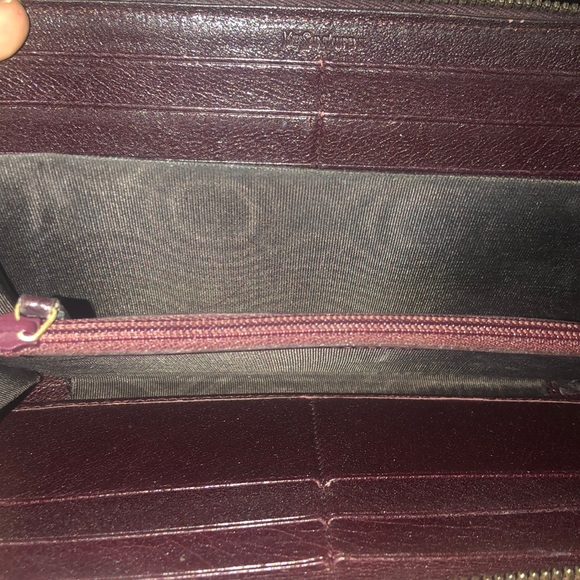 Saint Laurent Muse Yves Wallet - Picture 2 of 4